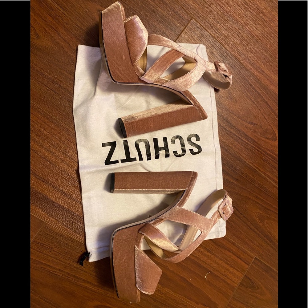 SCHUTZ Libby Velvet Platform Sandals- Antique Rose